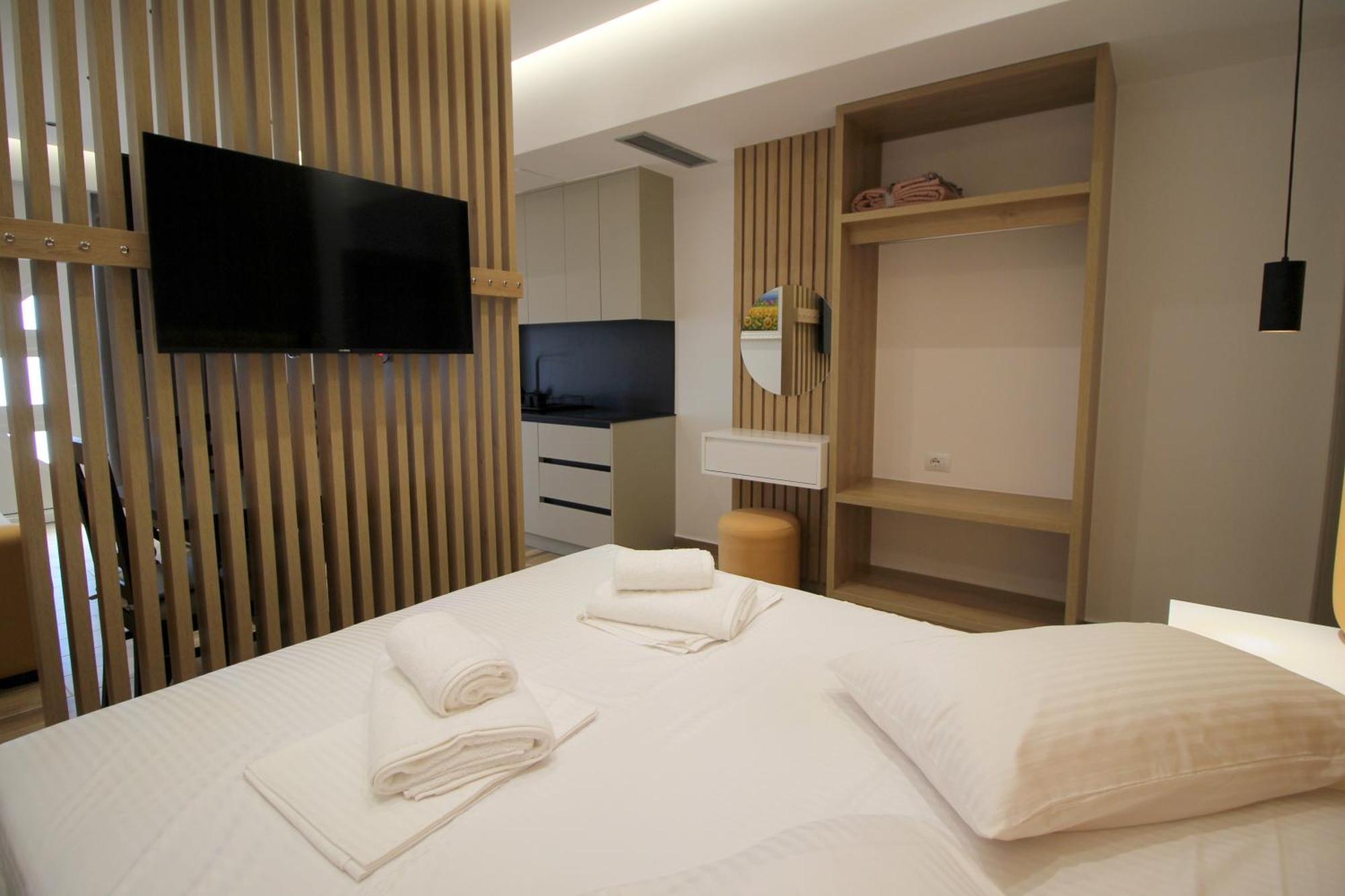 Alis Apartments Sarandë Exterior foto