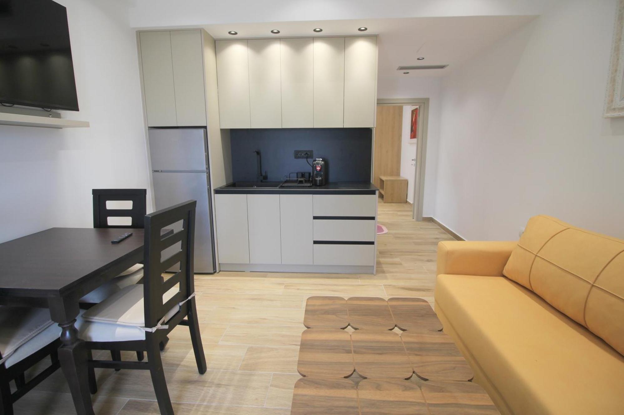 Alis Apartments Sarandë Exterior foto